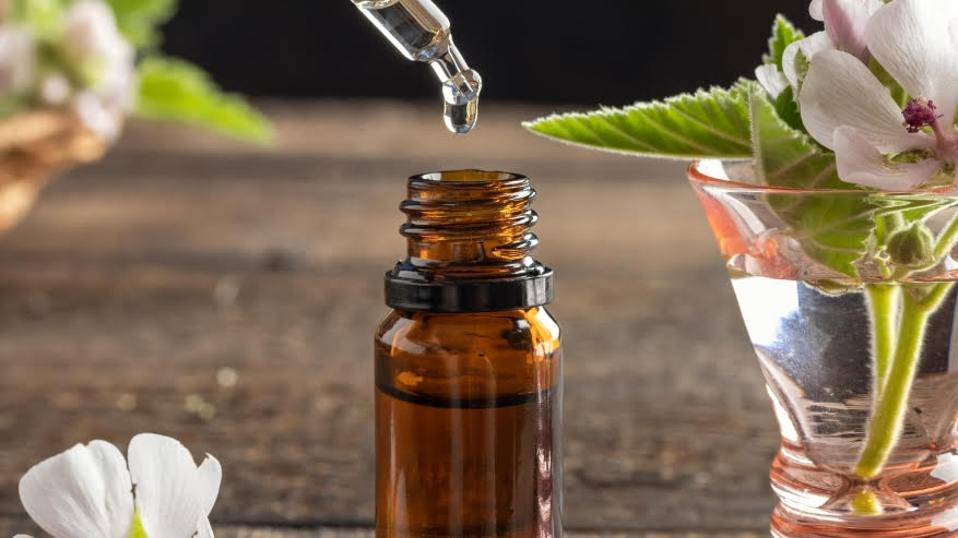 L’alcool nei rimedi o nei cosmetici è dannoso?