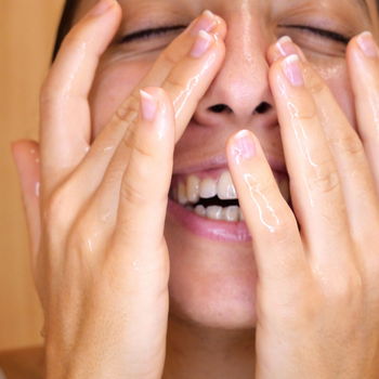 skincare tonico per il viso